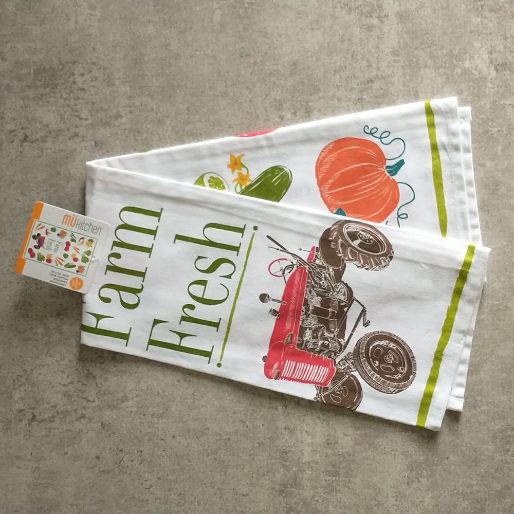 🚜 🍒 MuKitchen Farm Fresh Dishtowel